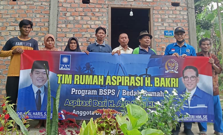 Tim Rumah Aspirasi H Bakri Tinjau BSPS di Desa Tanjung Harapan
