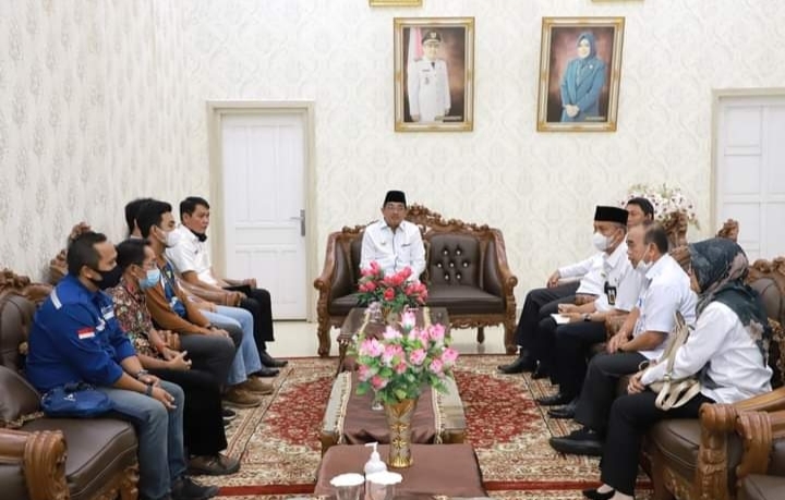 Bupati Anwar Sadat Adakan Pertemuan Dengan Pihak PLN