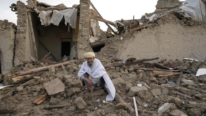 Kondisi Bangunan di Afganistan Usai di Guncang Gempa Dahsyat (detik.com)