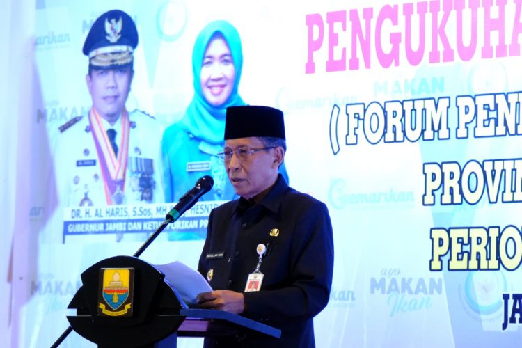 Abdullah Sani Sambutan Usai Mengukuhkan Pengurus FORIKAN Provinsi Jambi.(Humas)