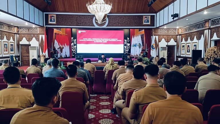 Gubernur Al Haris Sedang Melakukan Rapat Persiapan menyambut dua agenda Nasional Bulan Oktober 2023 in. (Dok: Kopasjambi.com)